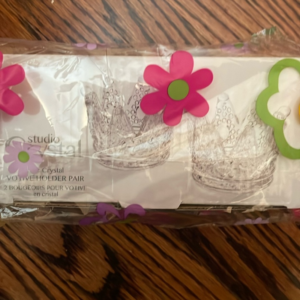 New studio crystal brand. Crystal votive holder pair. Packaged in gift bag.
